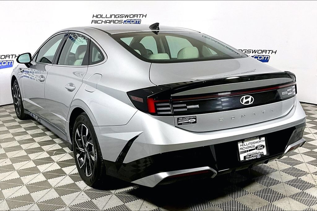 Used 2025 Hyundai Sonata SEL FWD image 8