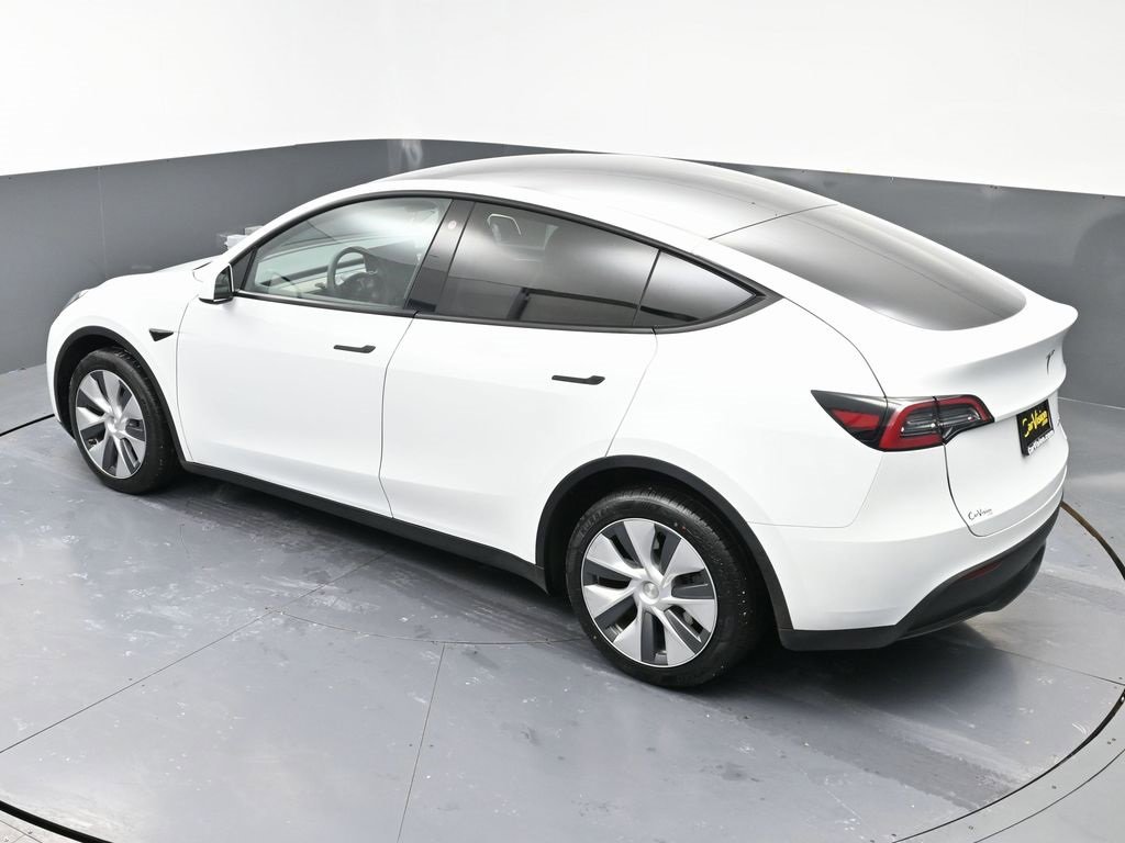 Used 2023 Tesla Model Y Long Range image 49