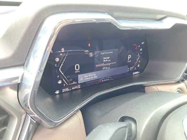 Used 2023 GMC Canyon Denali image 8