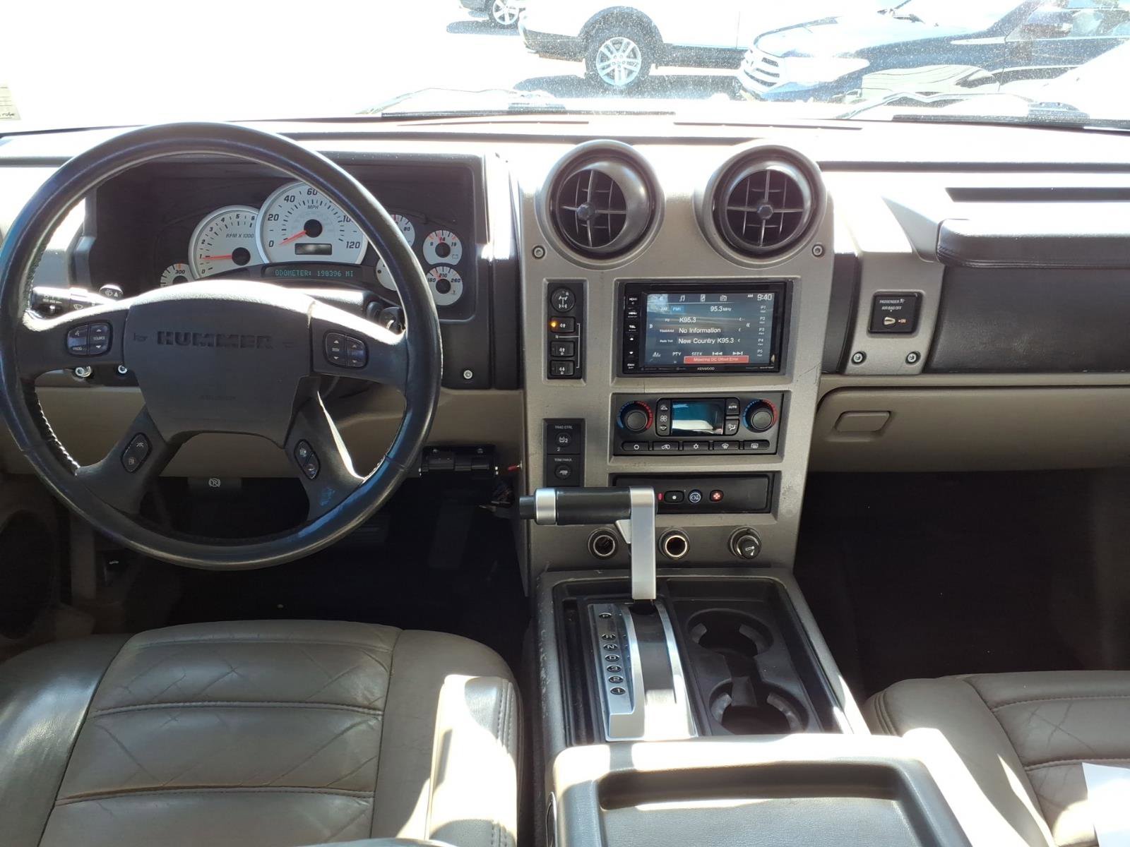 Used 2003 HUMMER H2 w/ Preferred Equipment Group AWD/4WD image 7