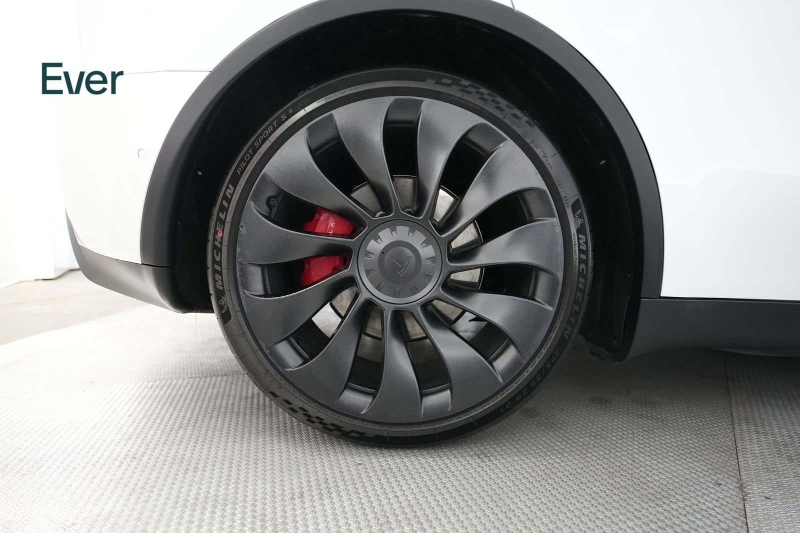 Used 2022 Tesla Model Y Performance image 9