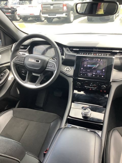 Certified 2023 Jeep Grand Cherokee L Altitude AWD/4WD image 19