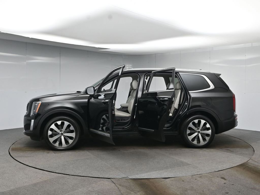 Used 2022 Kia Telluride S image 48