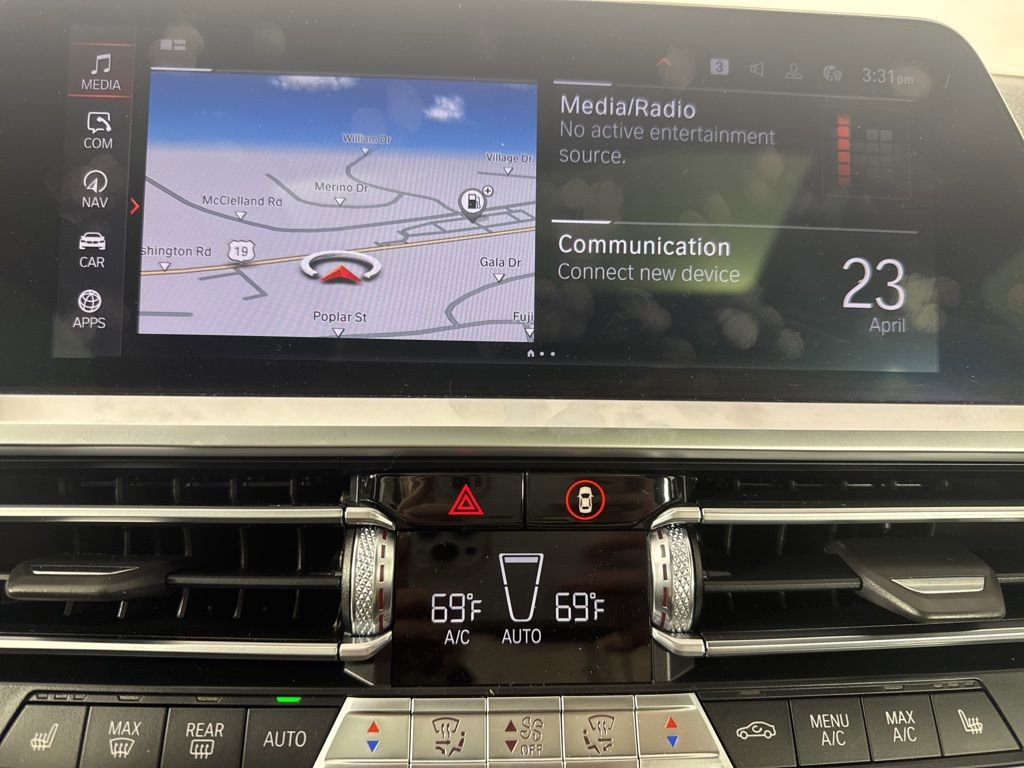 Used 2021 BMW 330i xDrive Sedan w/ M Sport Package AWD/4WD image 16