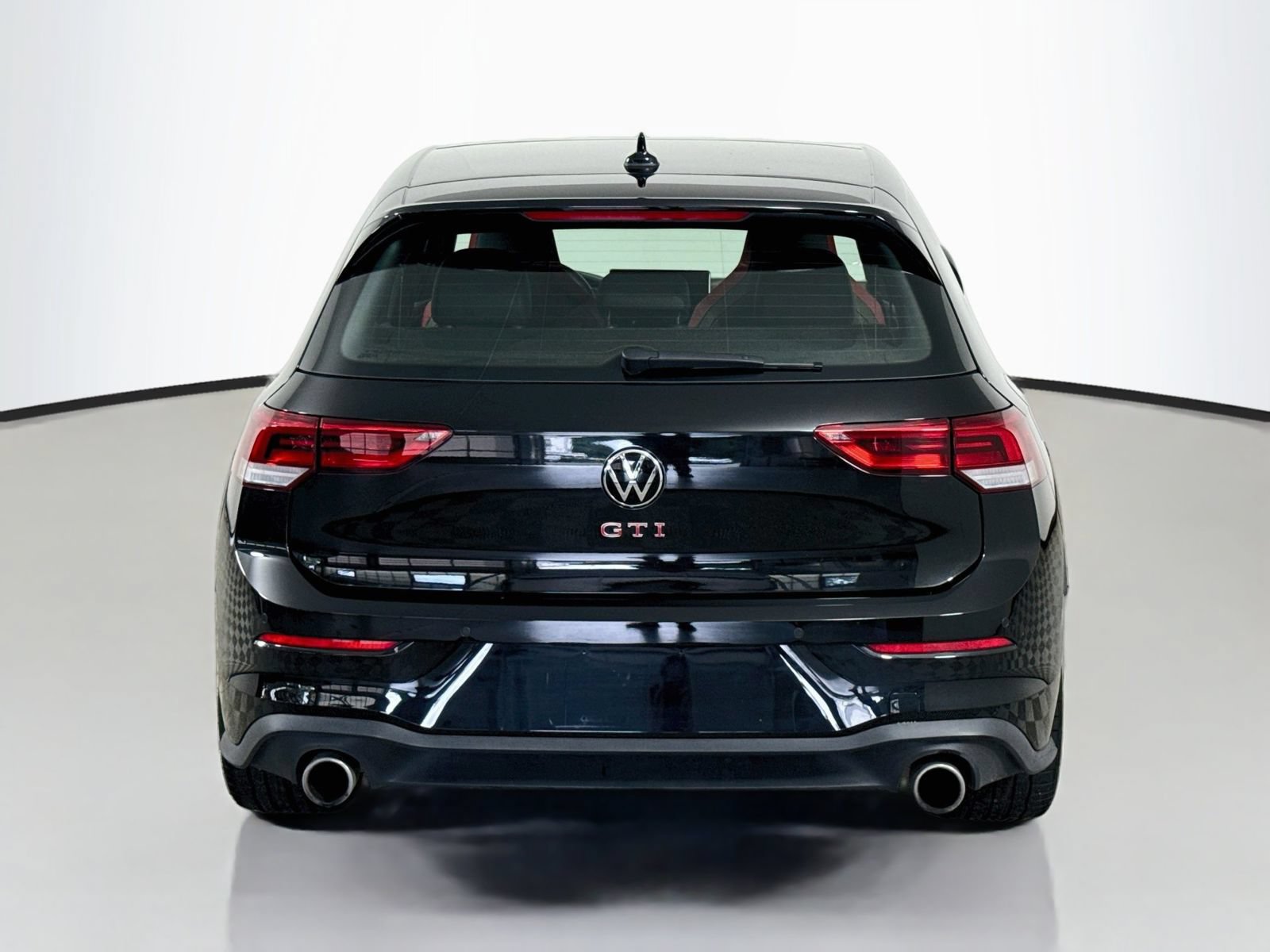 Certified 2025 Volkswagen GTI Autobahn FWD image 10