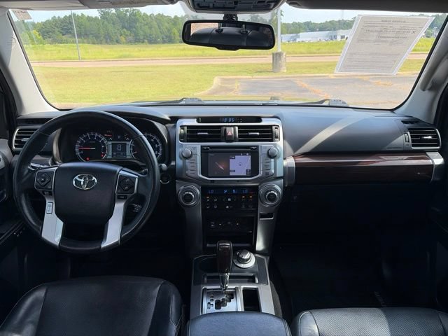 Used 2025 Hyundai Sonata SEL FWD image 31