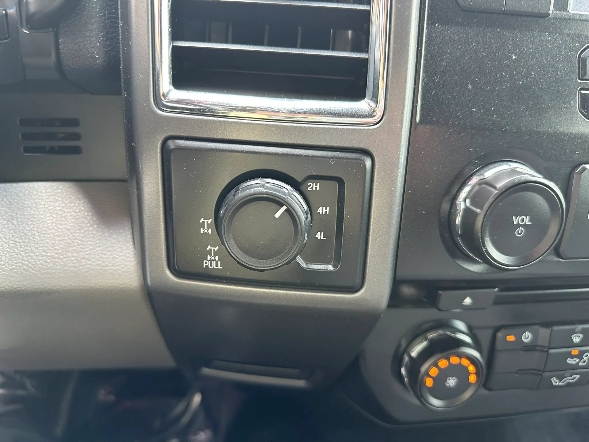 Used 2016 Ford F150 XLT w/ XTR Package AWD/4WD image 17