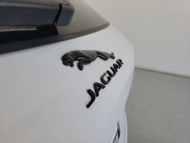 Used 2025 Jaguar F-PACE R-Dynamic S AWD/4WD image 8