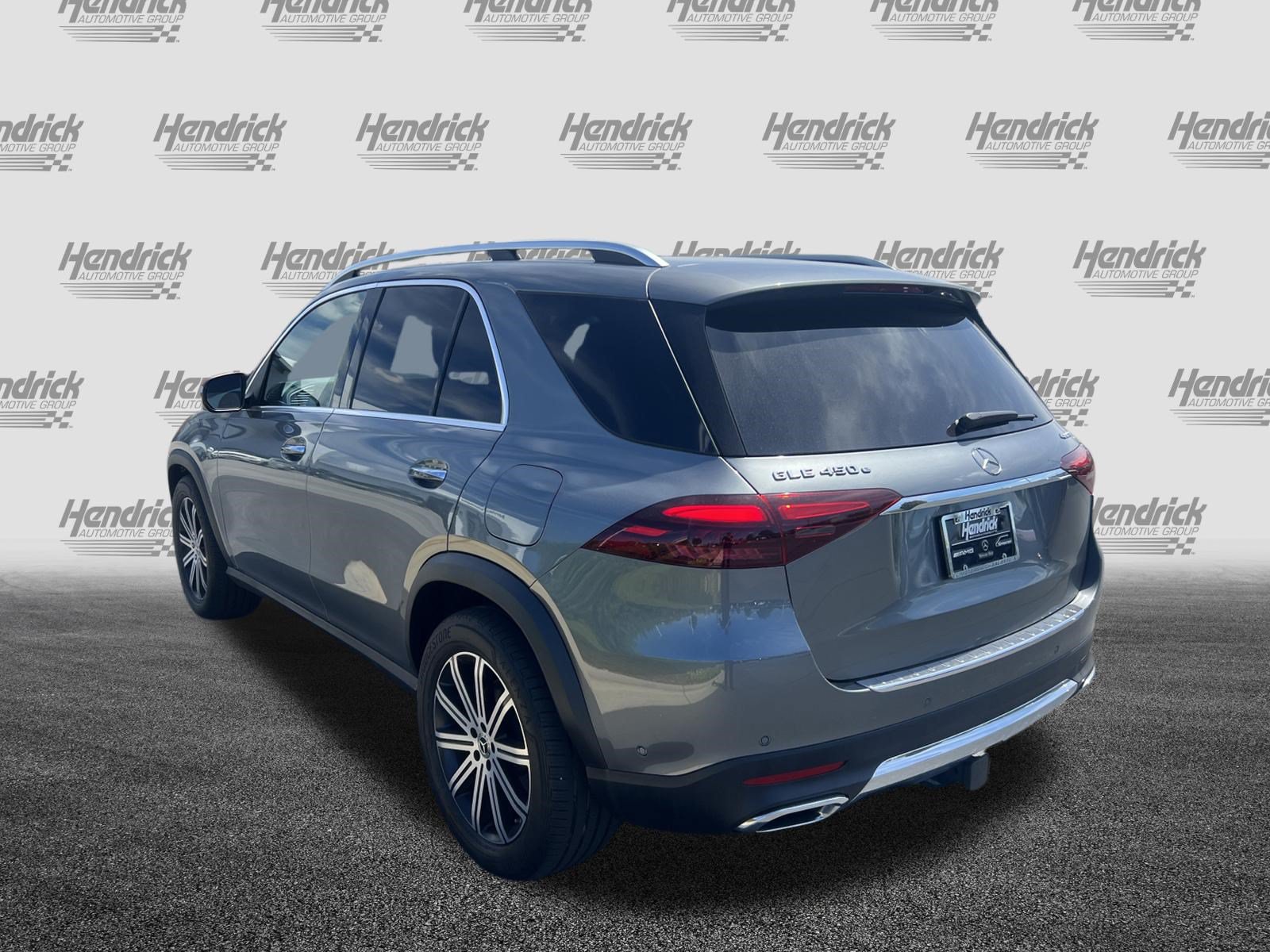 Certified 2025 Mercedes-Benz GLE 450e 4MATIC w/ Driver Assistance Package image 8