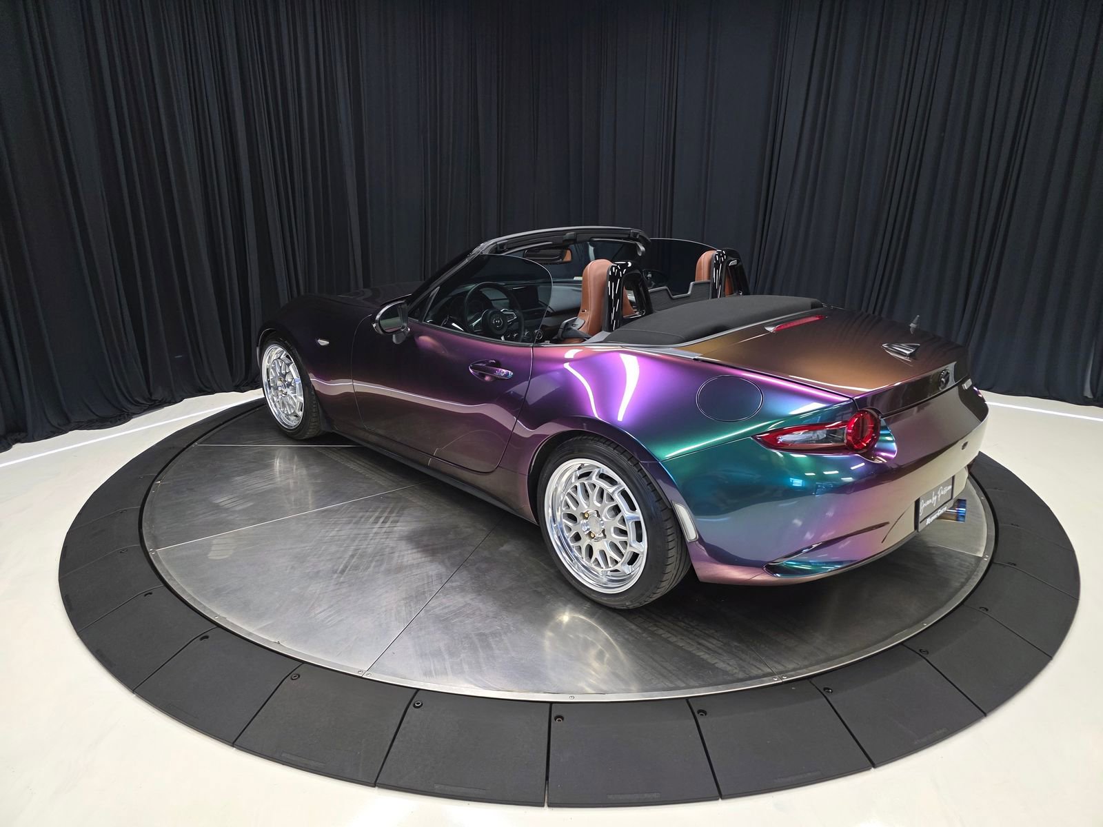 Used 2022 MAZDA MX-5 Miata Grand Touring RWD image 11