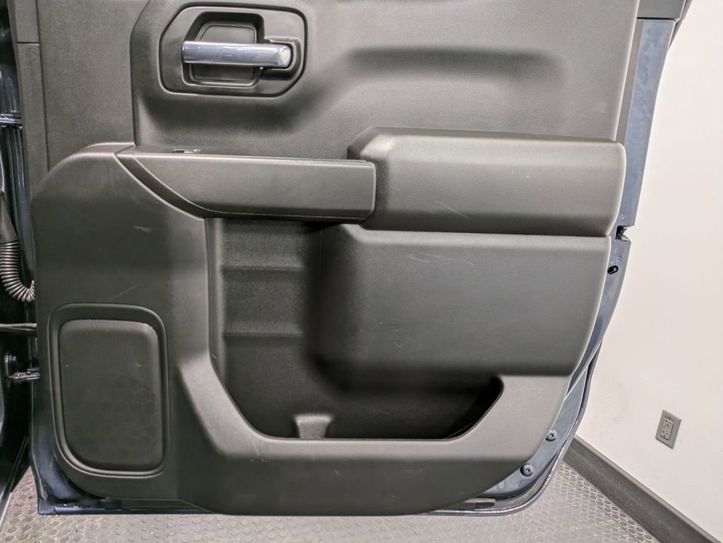 Used 2020 Chevrolet Silverado 1500 Custom Trail Boss w/ Custom Convenience Package image 26