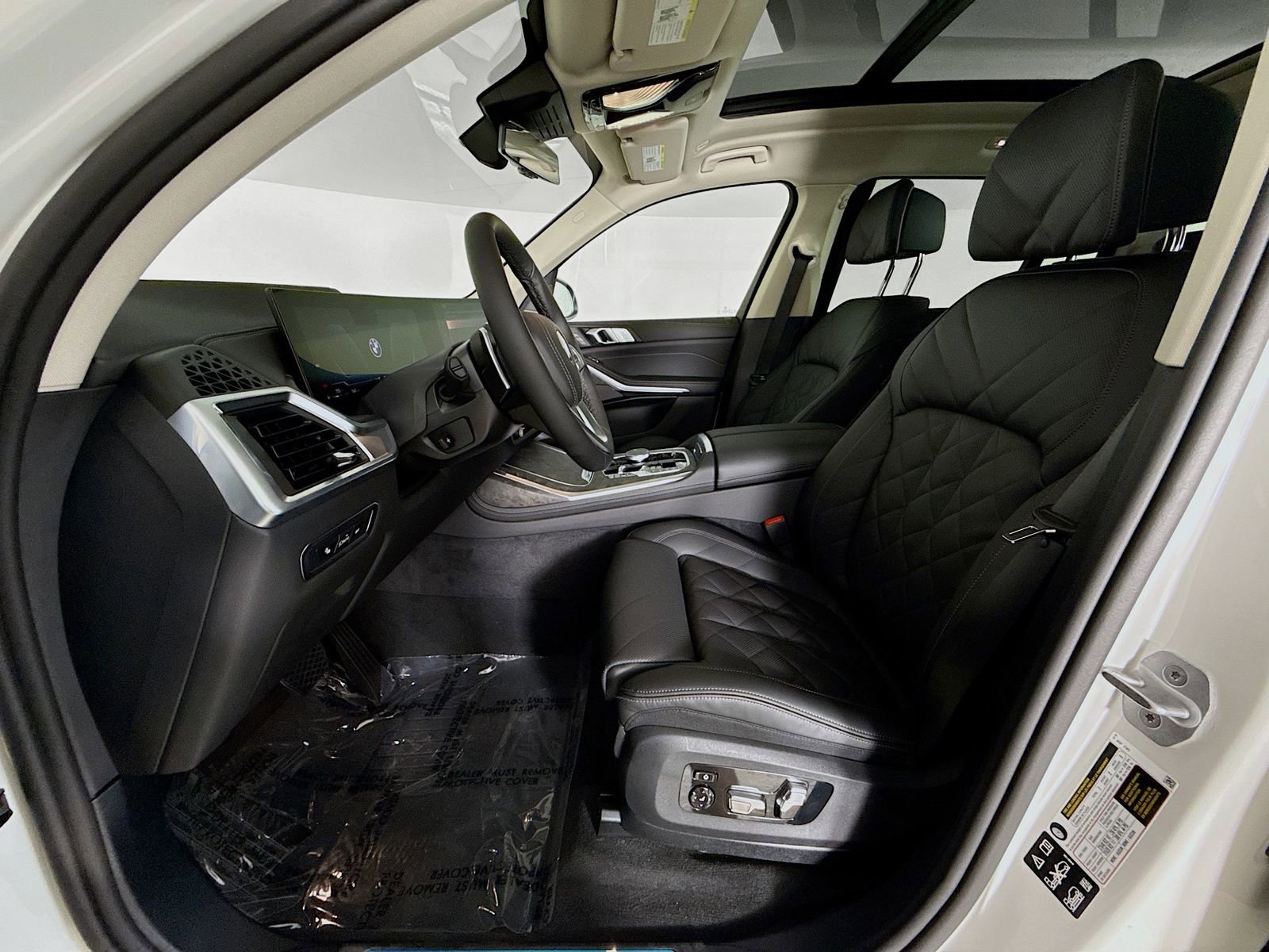 Used 2026 BMW X7 xDrive40i w/ Premium Package image 22