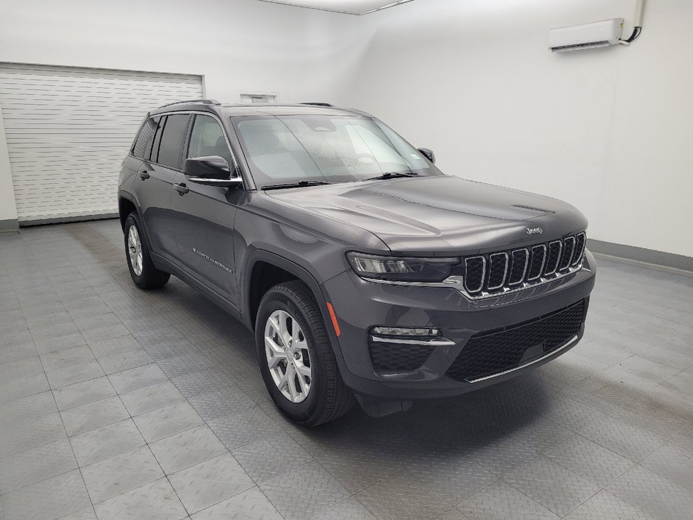 Used 2023 Jeep Grand Cherokee Limited AWD/4WD image 13