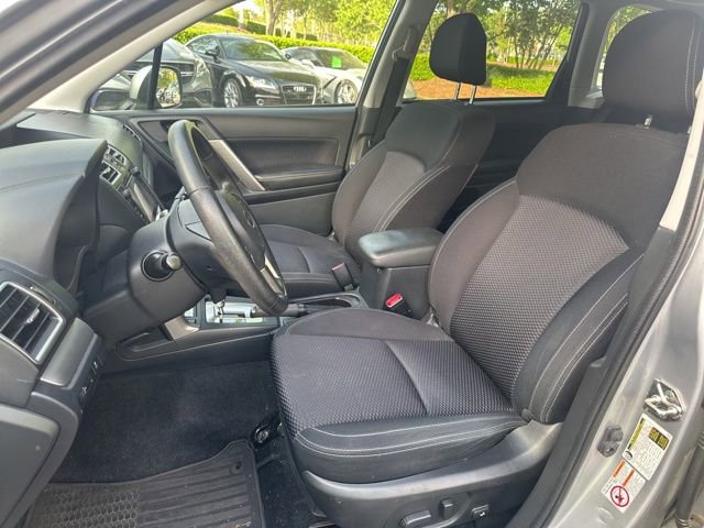 Used 2018 Subaru Forester 2.5i Premium w/ All-Weather Package image 12
