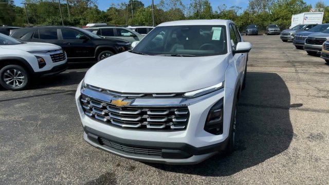 New 2027 Chevrolet Equinox LT w/ Convenience Package II FWD image 5