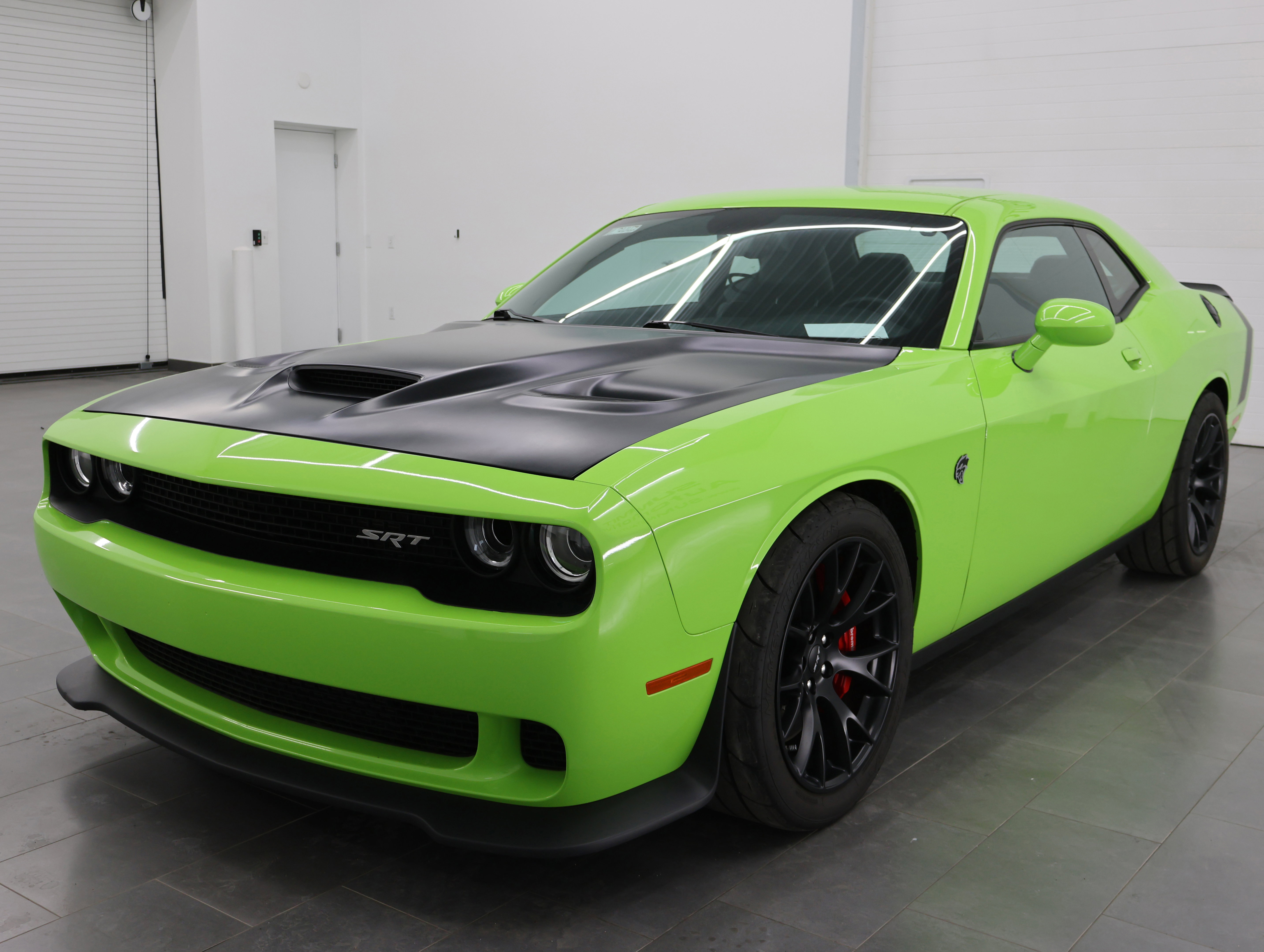 Used 2015 Dodge Challenger SRT Hellcat image 7
