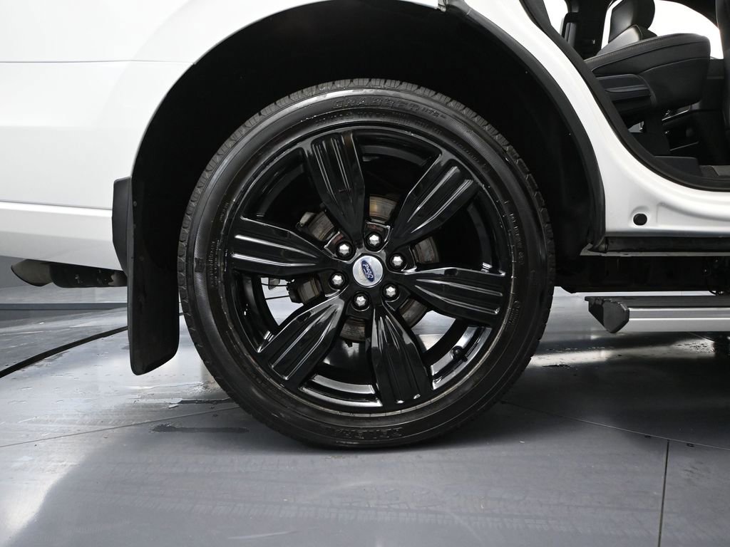 Used 2024 Ford Expedition Platinum AWD/4WD image 14