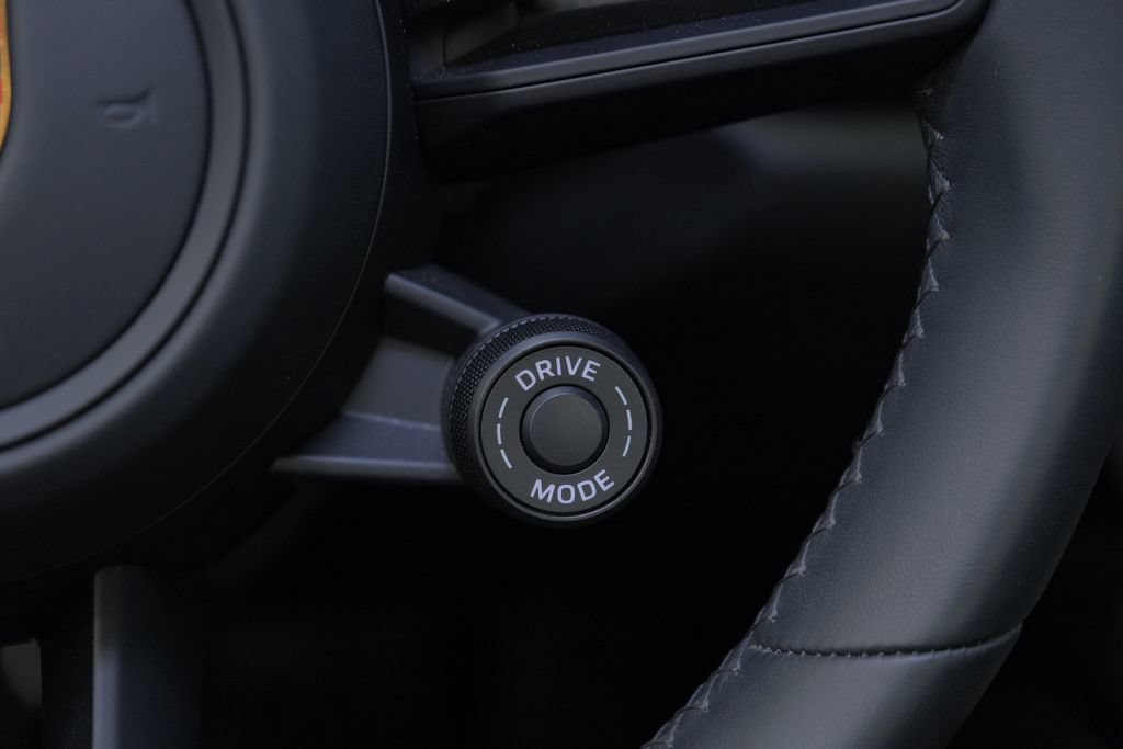 Used 2022 Porsche 911 GT3 RWD image 47