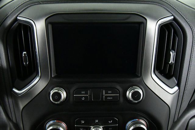 Used 2021 GMC Sierra 3500 Denali w/ Denali Black Diamond Edition image 4