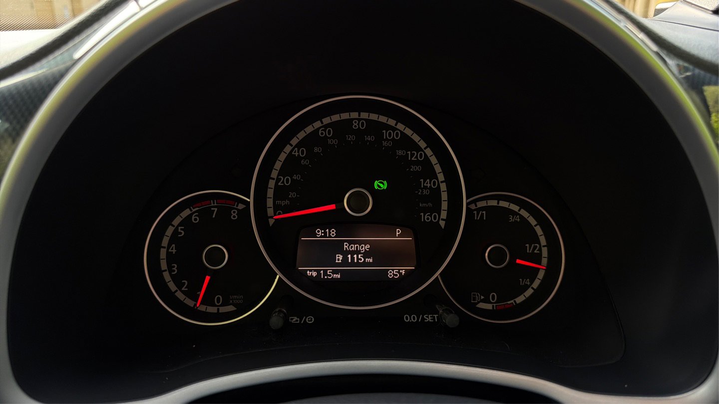 Used 2014 Volkswagen Beetle R-Line FWD image 12