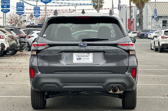 Used 2026 Subaru Forester Premium AWD/4WD image 5