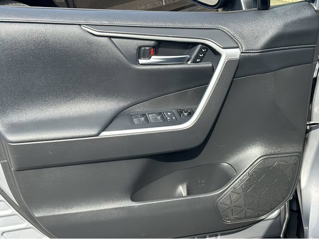 Used 2021 Toyota RAV4 Limited FWD image 14