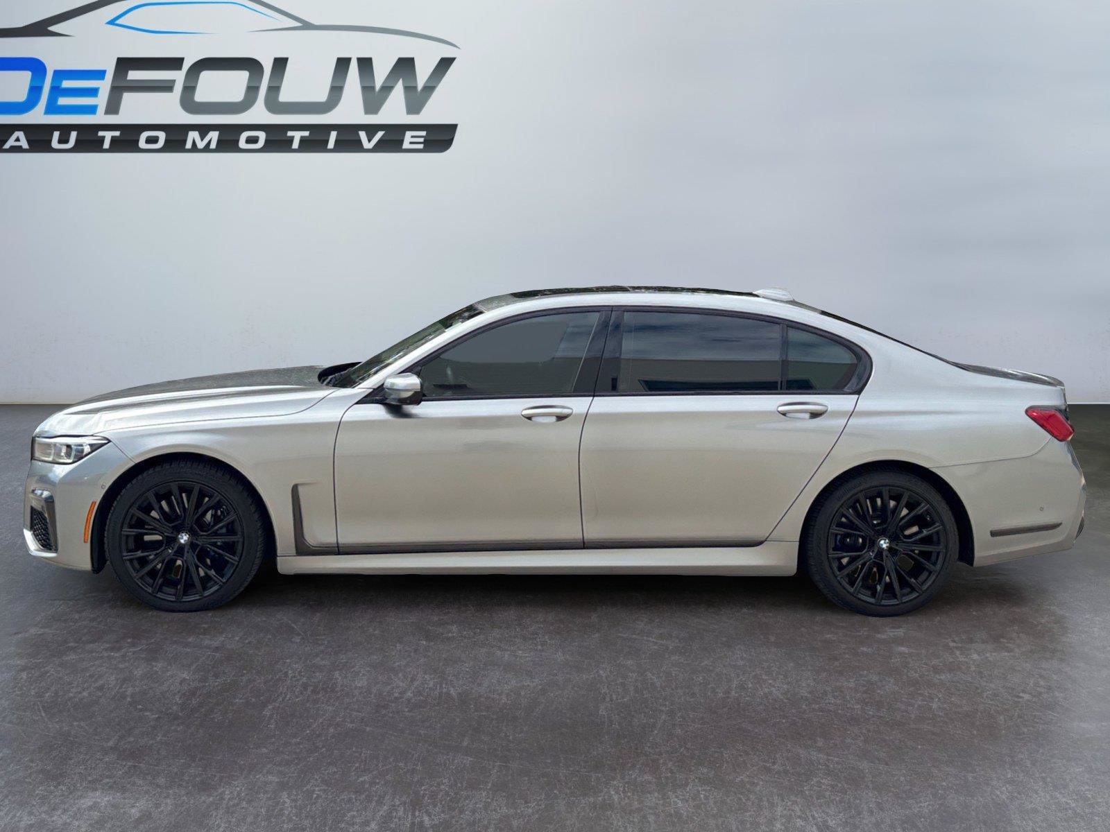 Used 2020 BMW M760i xDrive AWD/4WD image 6