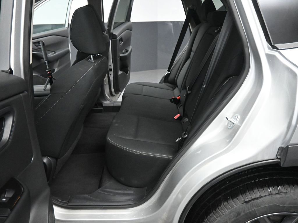Used 2024 Nissan Rogue S image 26