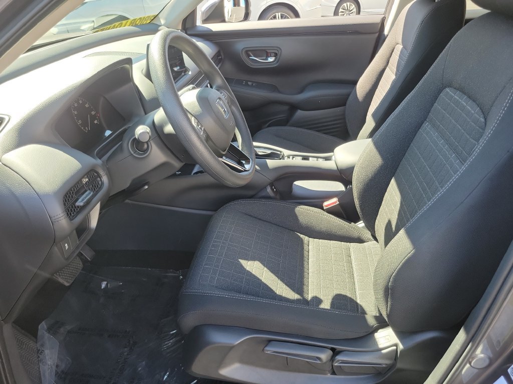 Used 2027 Honda HR-V LX image 17
