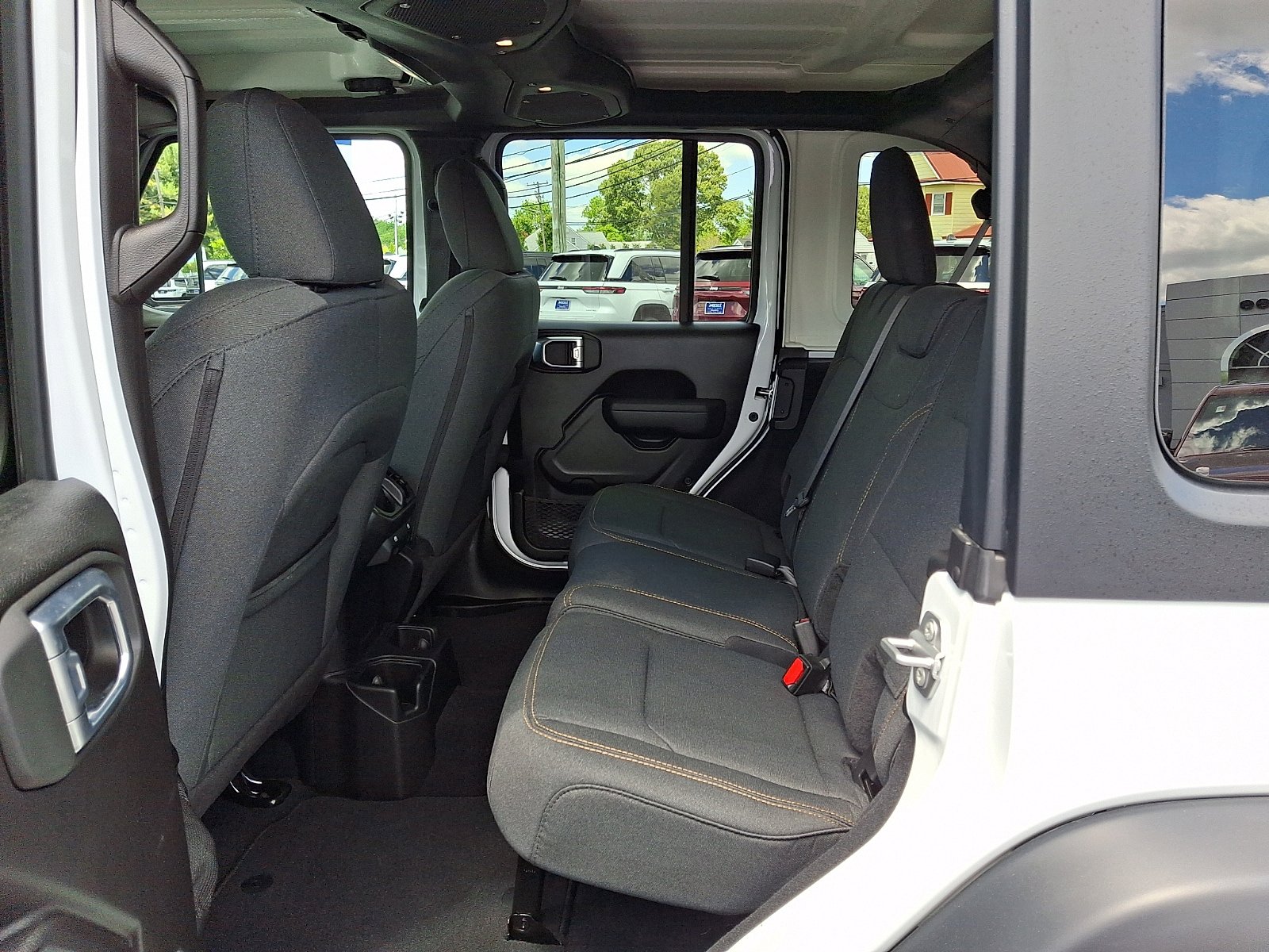 Certified 2025 Jeep Wrangler Unlimited Sport AWD/4WD image 10