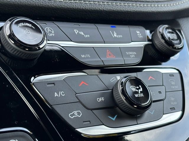 New 2026 Chrysler Pacifica Select image 35