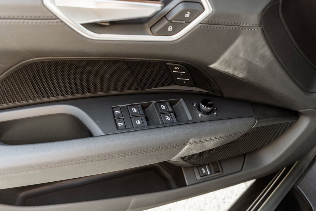 Used 2022 Audi e-tron GT Premium Plus image 16