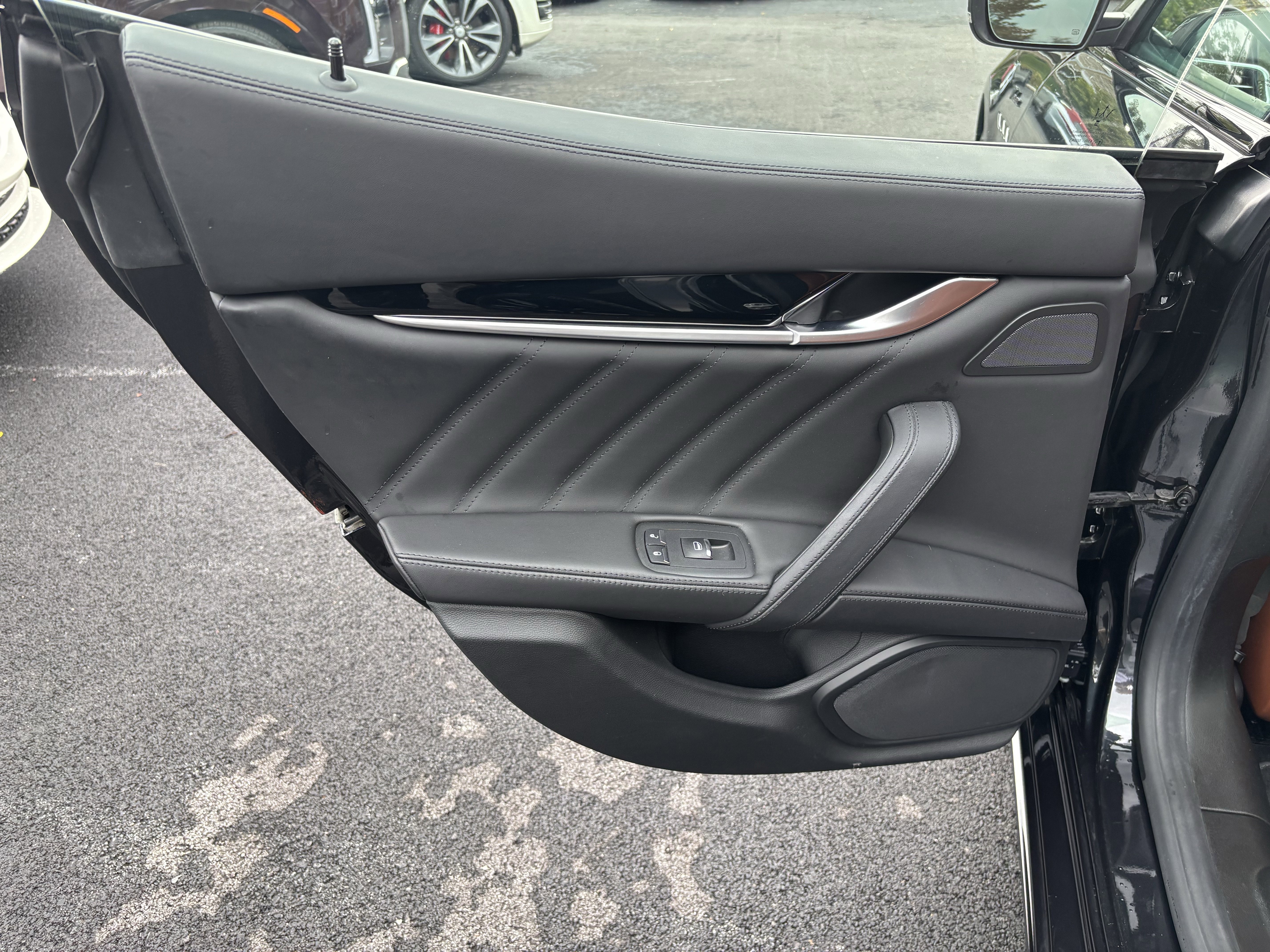 Used 2022 Maserati Ghibli Modena Q4 image 13