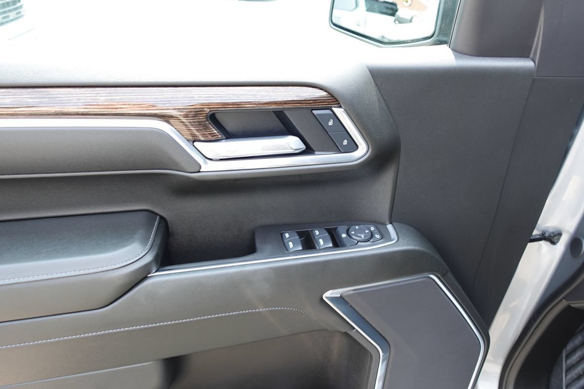 Used 2025 GMC Sierra 1500 Elevation AWD/4WD image 17