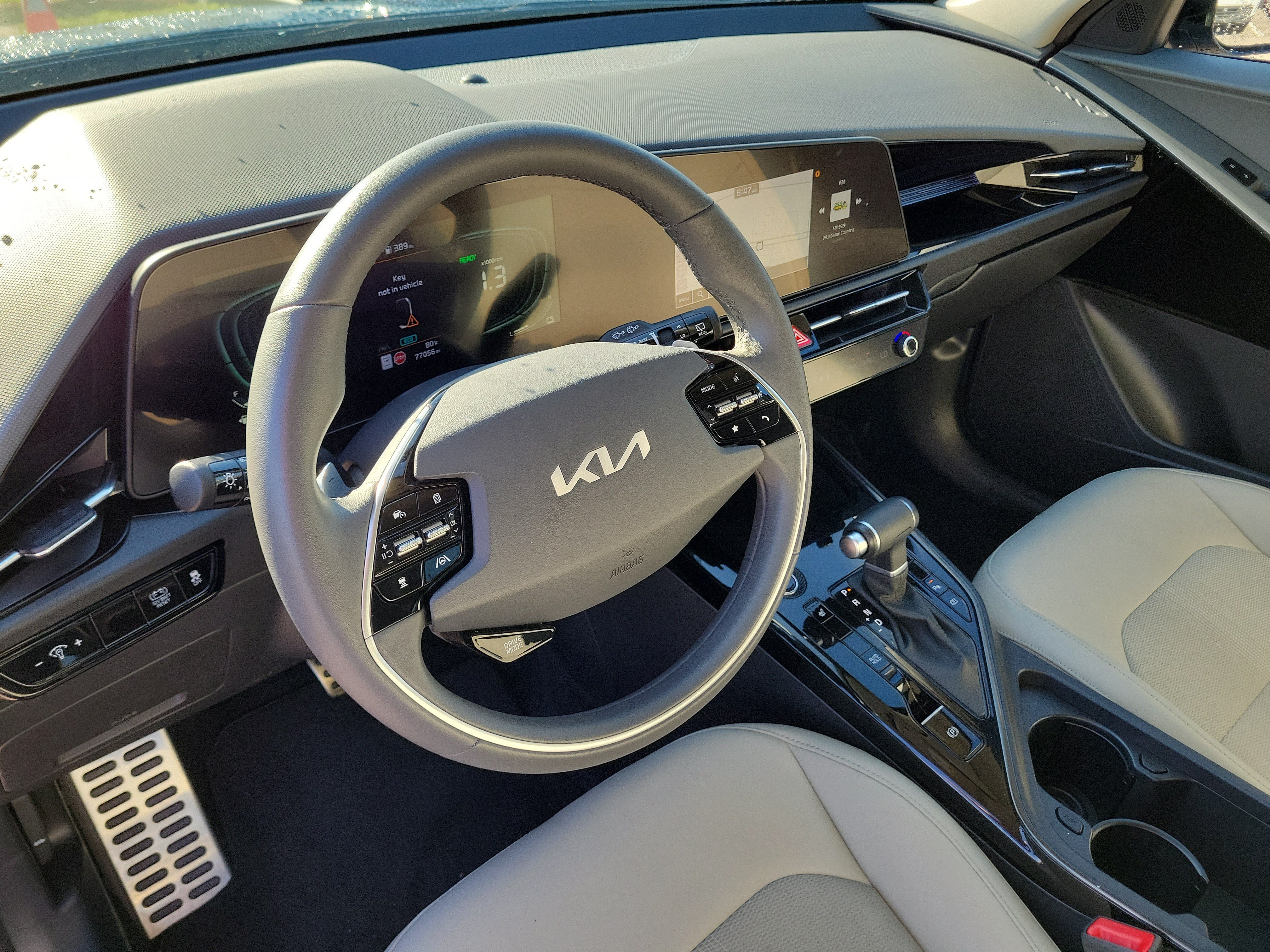 Certified 2023 Kia Niro EX Touring FWD image 23