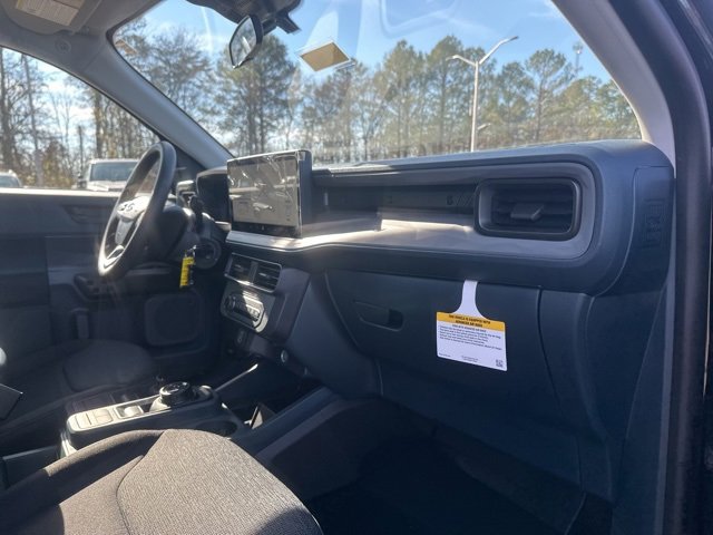 New 2025 Ford Maverick XL image 33