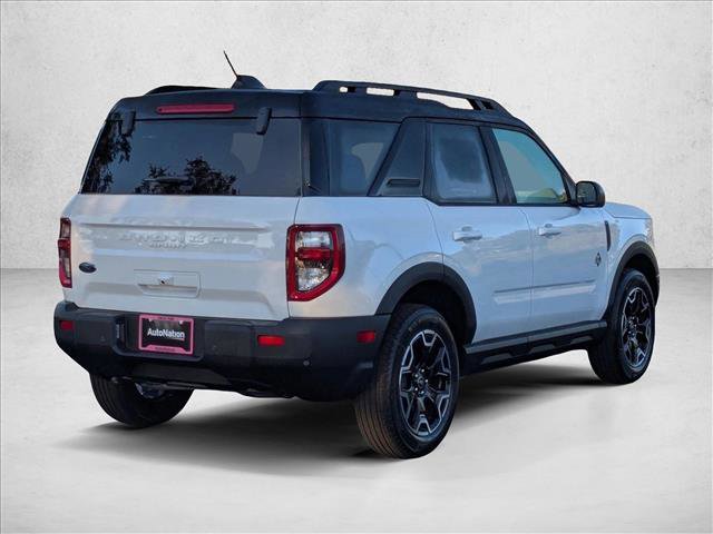 New 2025 Ford Bronco Sport Outer Banks image 2