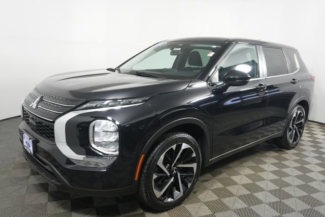 Used 2022 Mitsubishi Outlander ES image 7