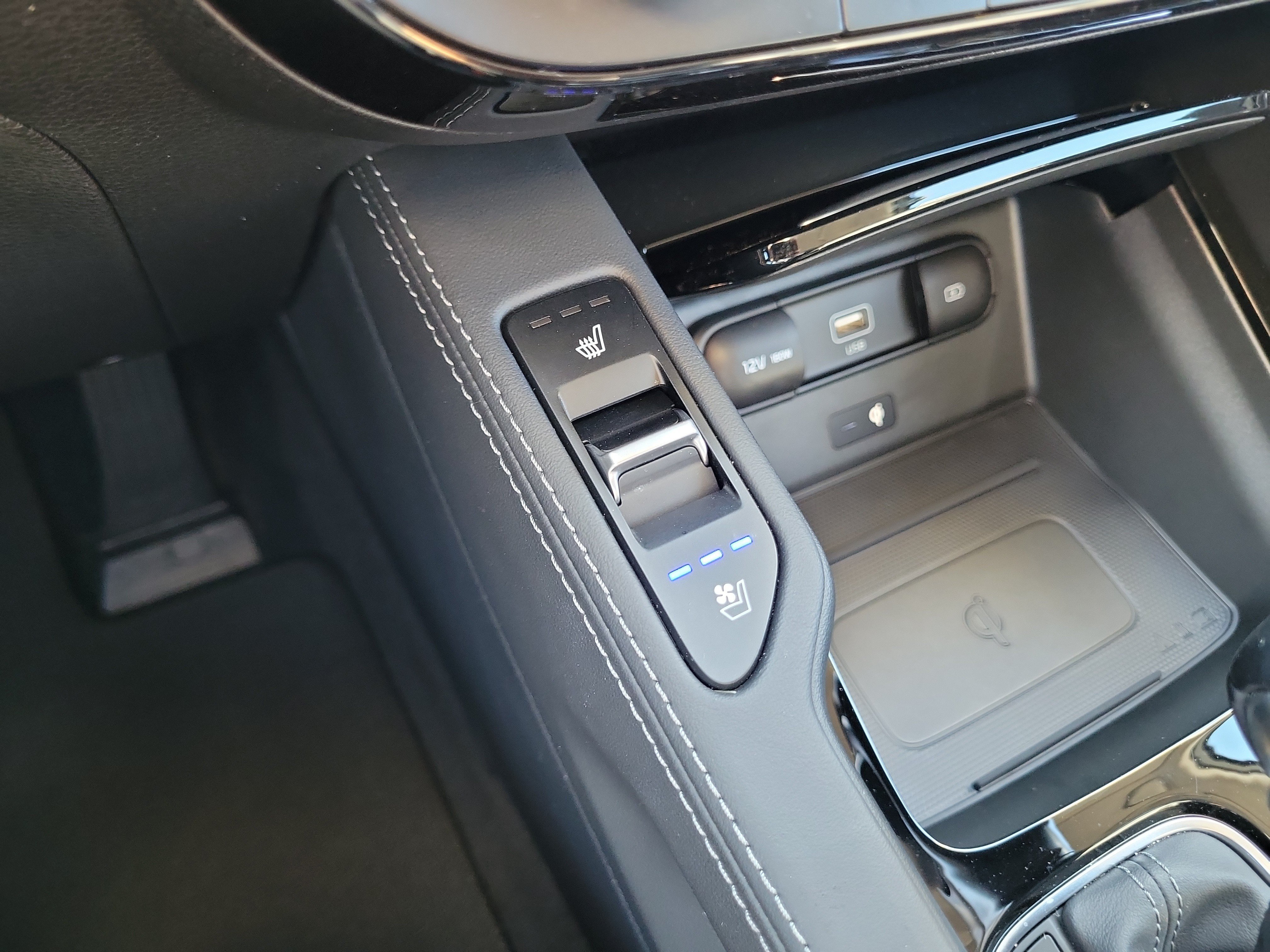 Certified 2022 Kia Telluride EX FWD image 38
