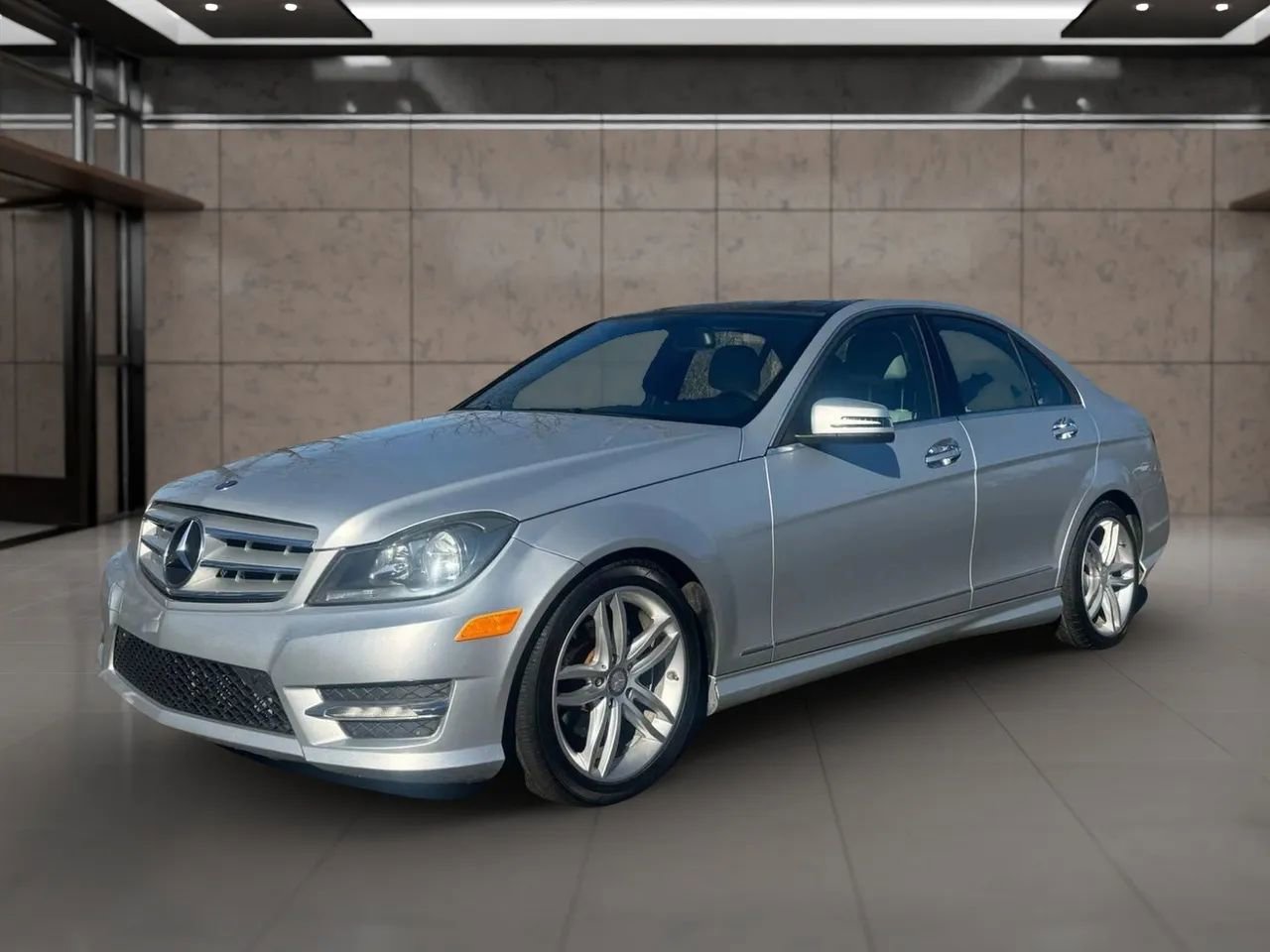 Used 2013 Mercedes-Benz C 250 Sedan image 2