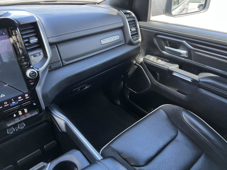 Used 2025 RAM 1500 Laramie AWD/4WD image 32