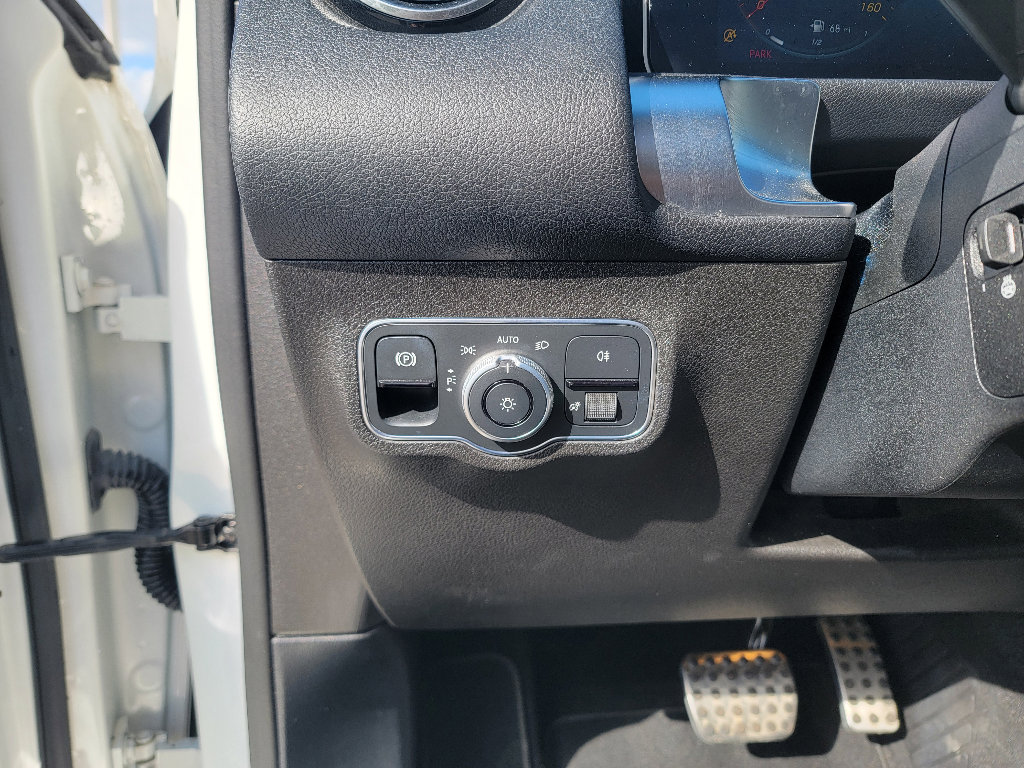 Used 2020 Mercedes-Benz GLB 250 4MATIC image 14