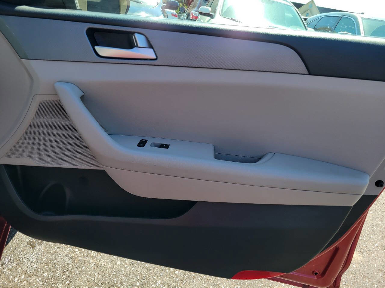 Used 2017 Hyundai Sonata SE image 32