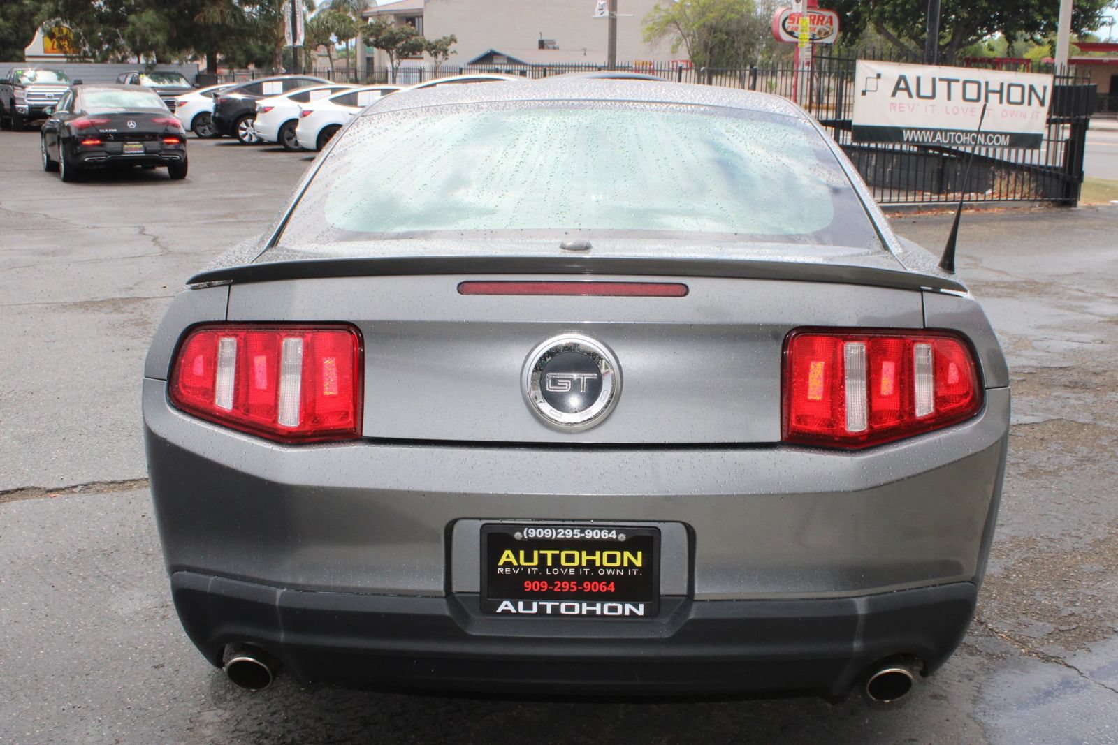 Used 2010 Ford Mustang GT Premium RWD image 34