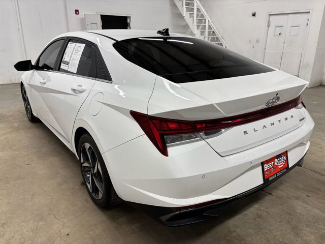 Certified 2023 Hyundai Elantra Limited w/ Cargo Package FWD image 6