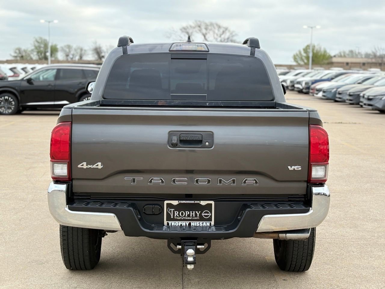 Used 2019 Toyota Tacoma SR5 AWD/4WD image 7