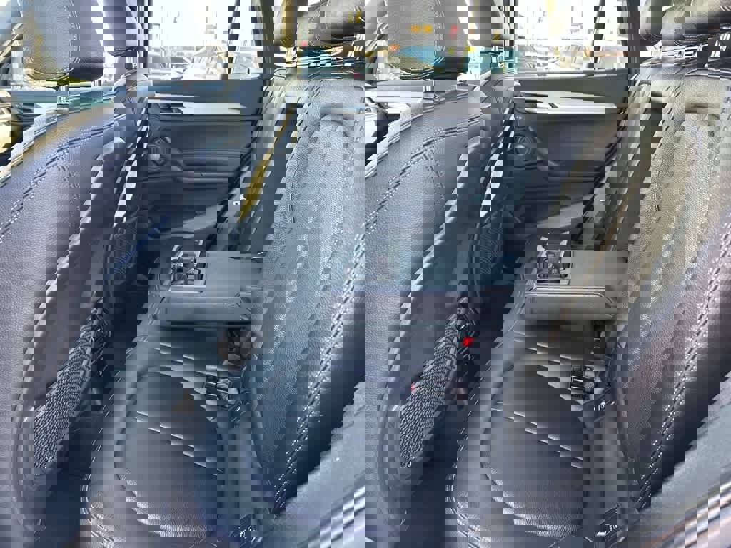 Used 2019 BMW X1 xDrive28i w/ Convenience Package image 12