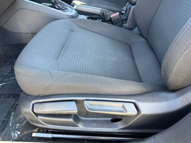 Used 2015 Volkswagen Jetta SE FWD image 14