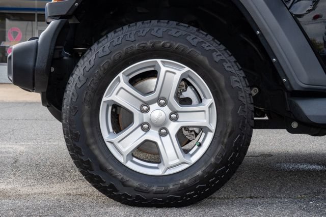 Used 2022 Jeep Wrangler Unlimited Sport w/ Sun And Sound Package AWD/4WD image 30