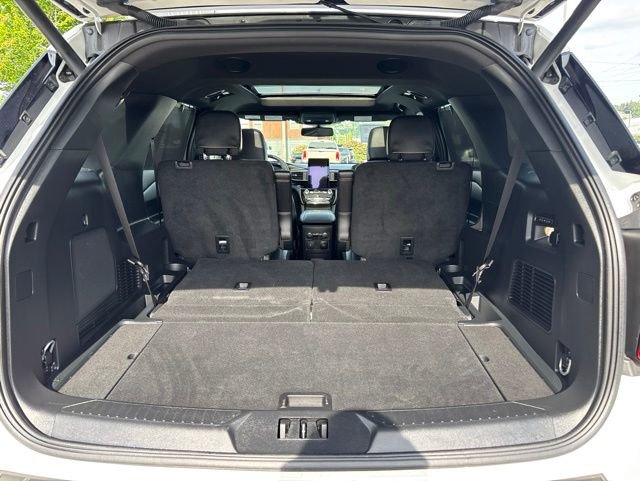 Used 2024 Ford Explorer ST w/ Equipment Group 401A AWD/4WD image 42